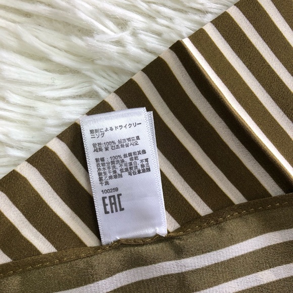 Toteme Silk Scarf - Picture 10 of 11